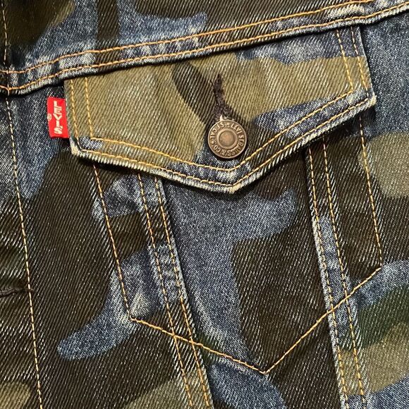 Levi’s camo jean jacket men’s size Medium - Picture 7 of 8